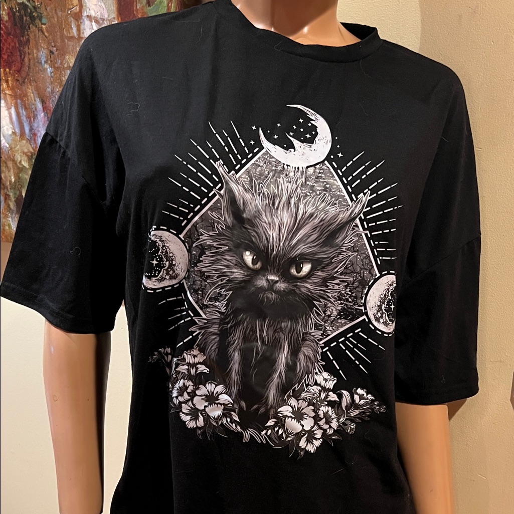 Black Angry Cat Xs T-Shirt Brand New Without Tags Runs Big